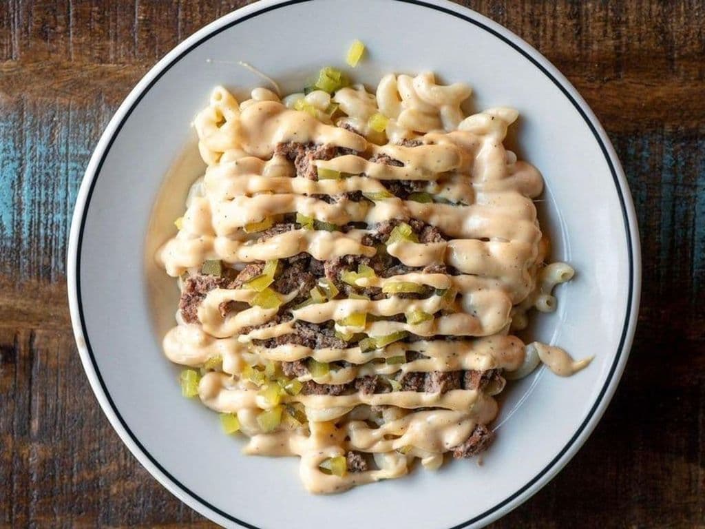 CHEESEBURGER MAC & CHEESE