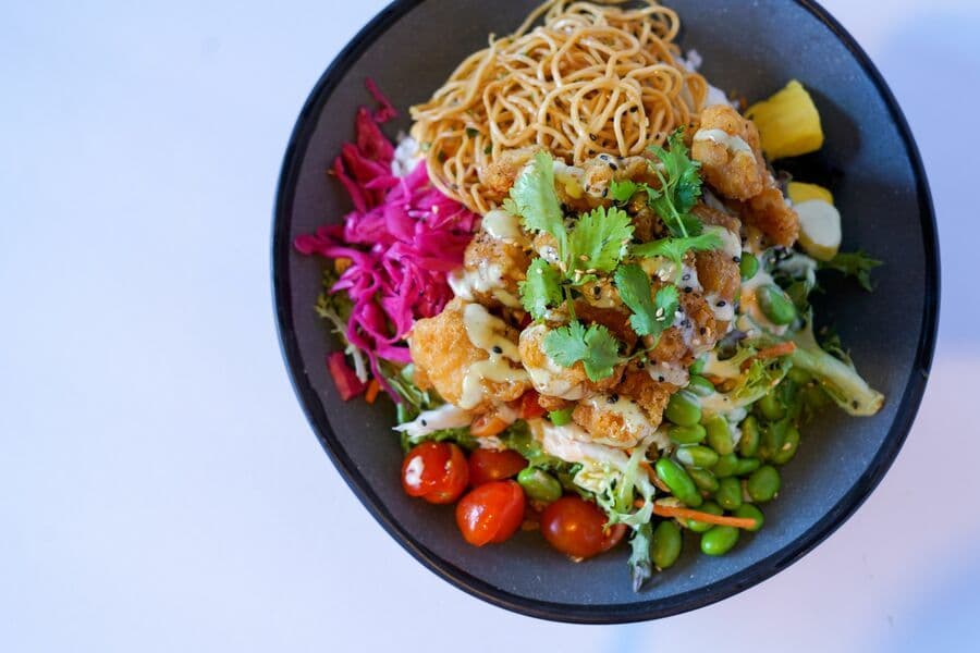 BANG BANG CHICKEN BOWL