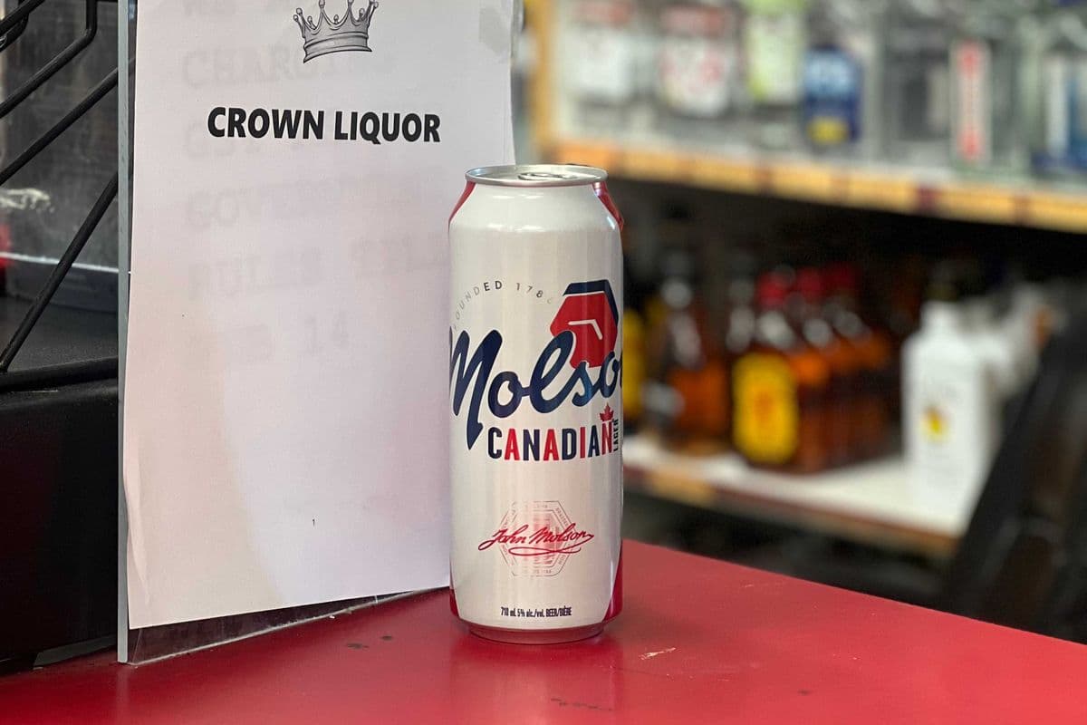 MOLSON CANADIAN (1 x 710 ML)