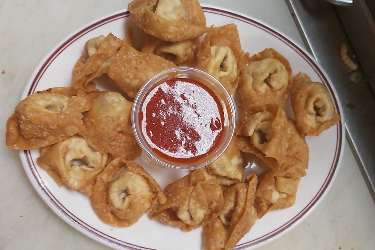 Deep-Fried Wontons (18 pcs)