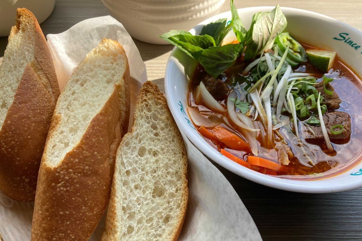 25. BEEF STEW WITH VIET-BAGUETTE
