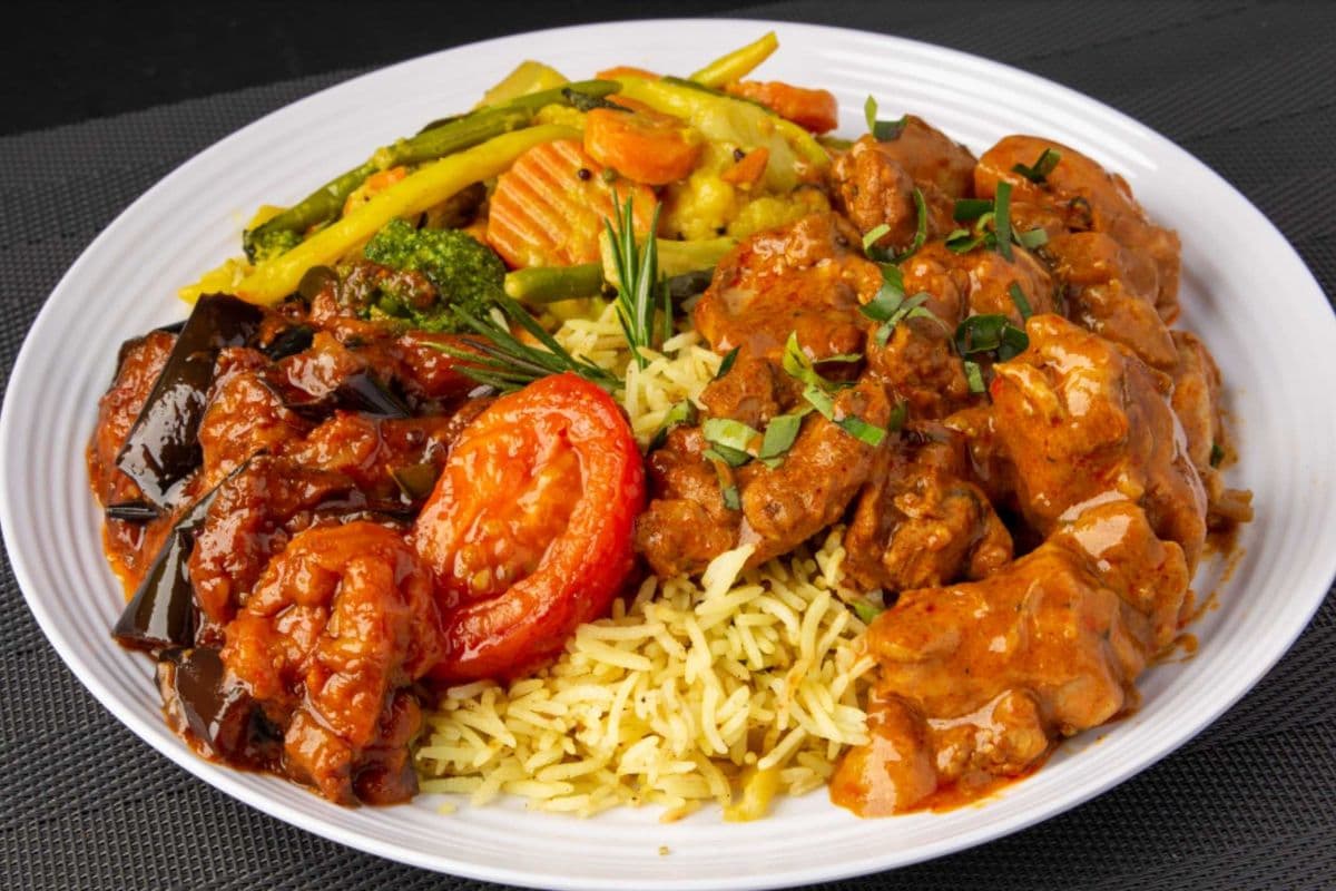 Combo Platter 5 - Double Veggies and Single Meat Portion