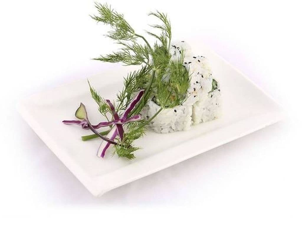 Avocado Cucumber Roll (6pcs)