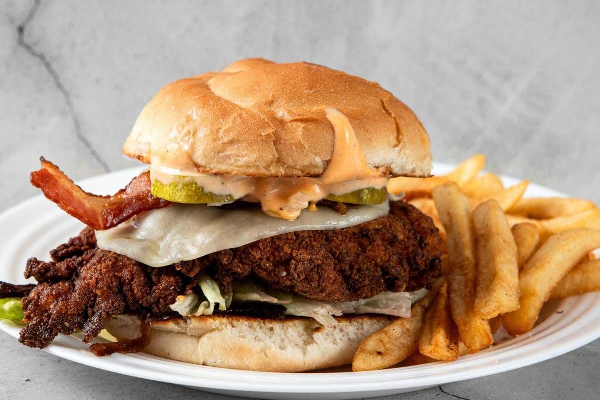 Classic Fried Chicken Burger
