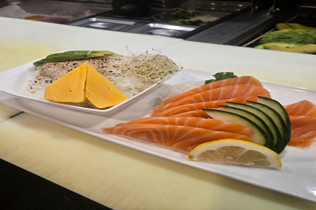 Salmon Don (8 pcs)