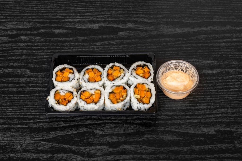Yam Roll (8 Pcs)