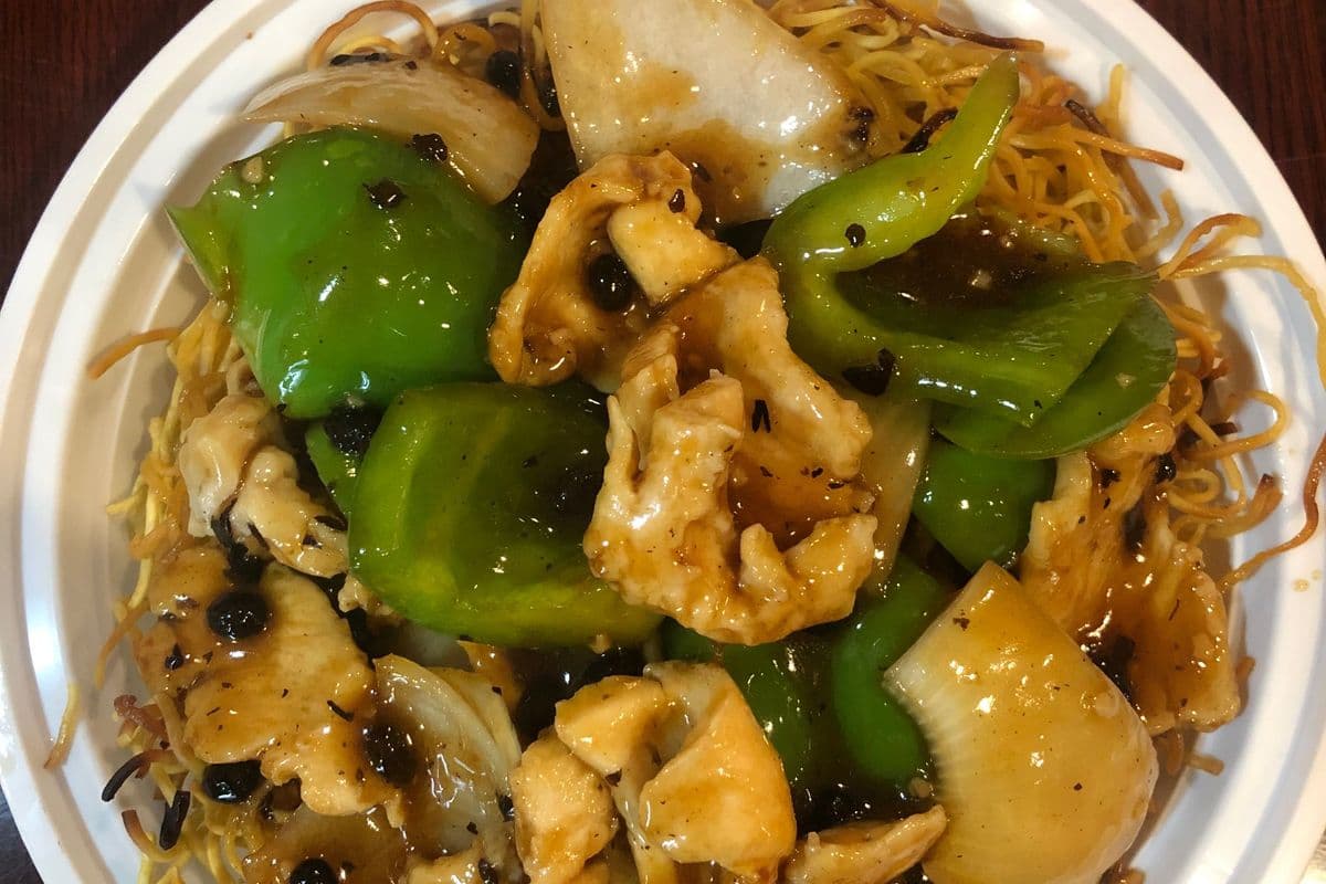 #34. Chicken with Black Bean Sauce Chow Mein (crispy)