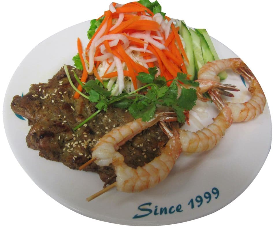 65. Rice with Grilled Prawns and Lemongrass Chicken