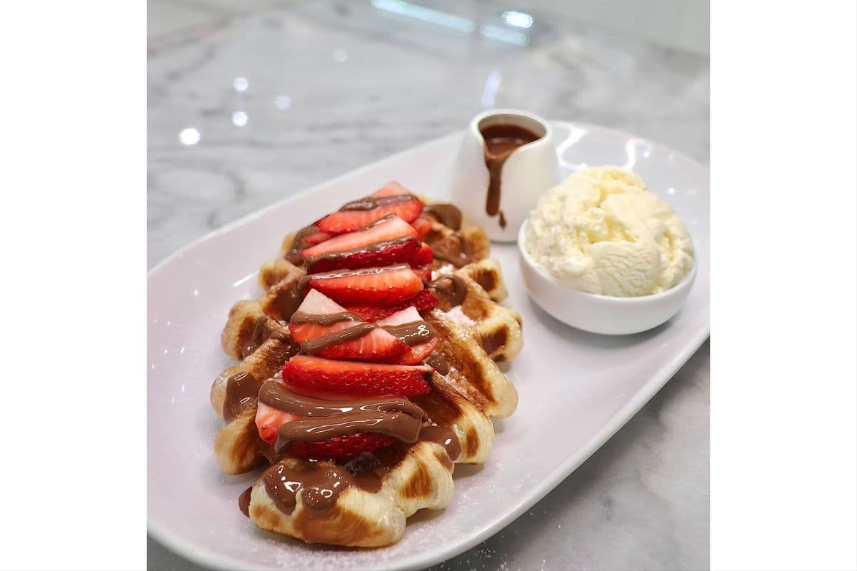 Strawberry and Nutella Croffle