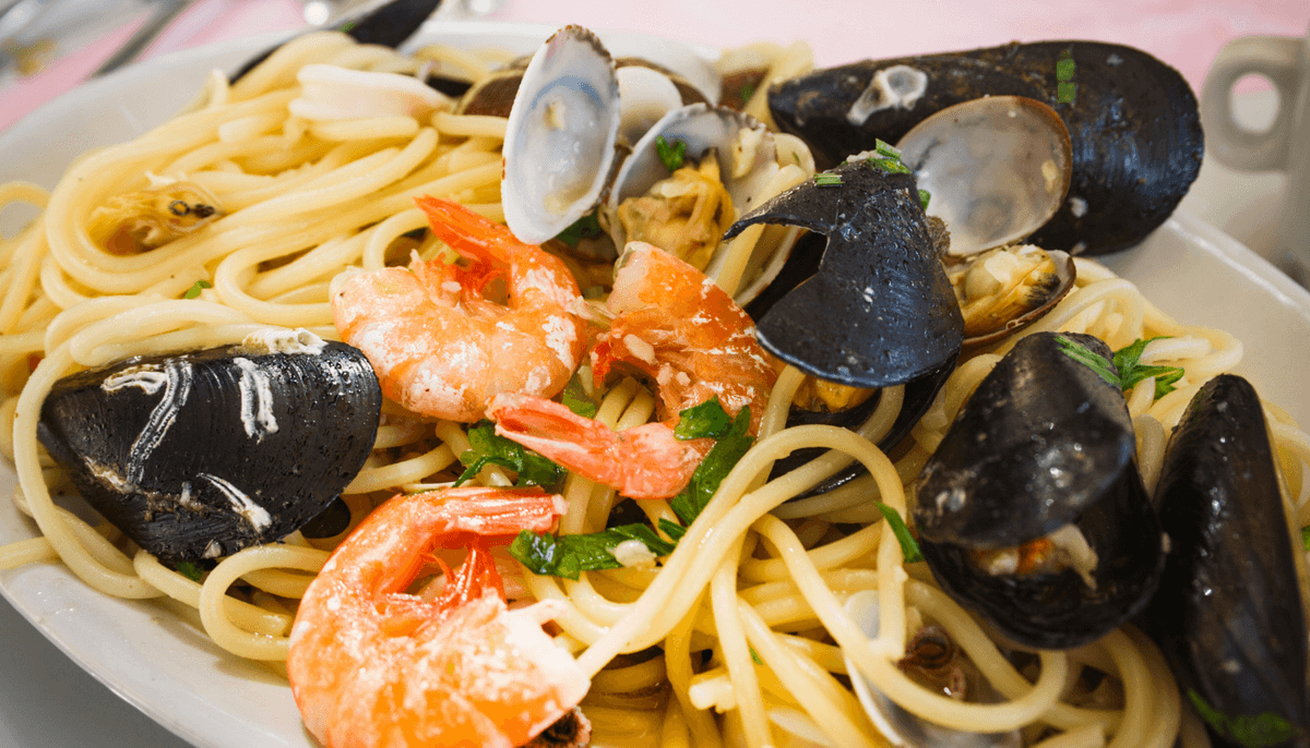 Surf Seafood Linguine
