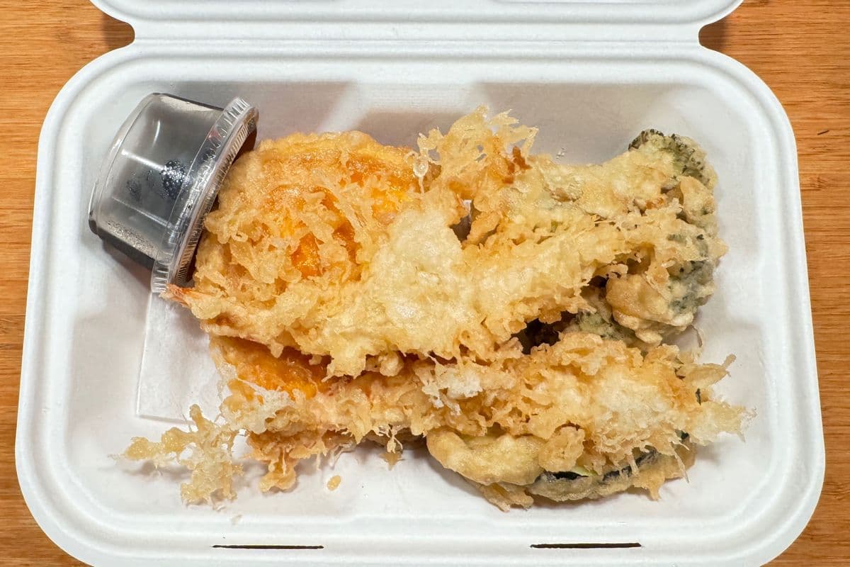 16. Tempura Appetizer (7 pcs)