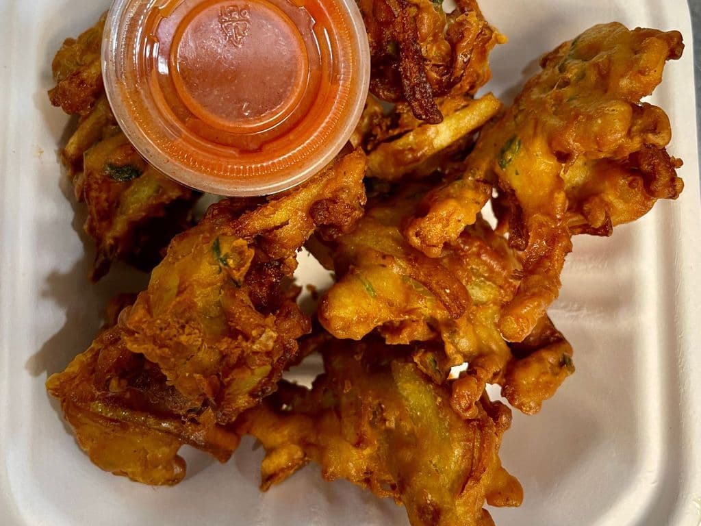 Veg/vegan Pakodas (4 pieces)
