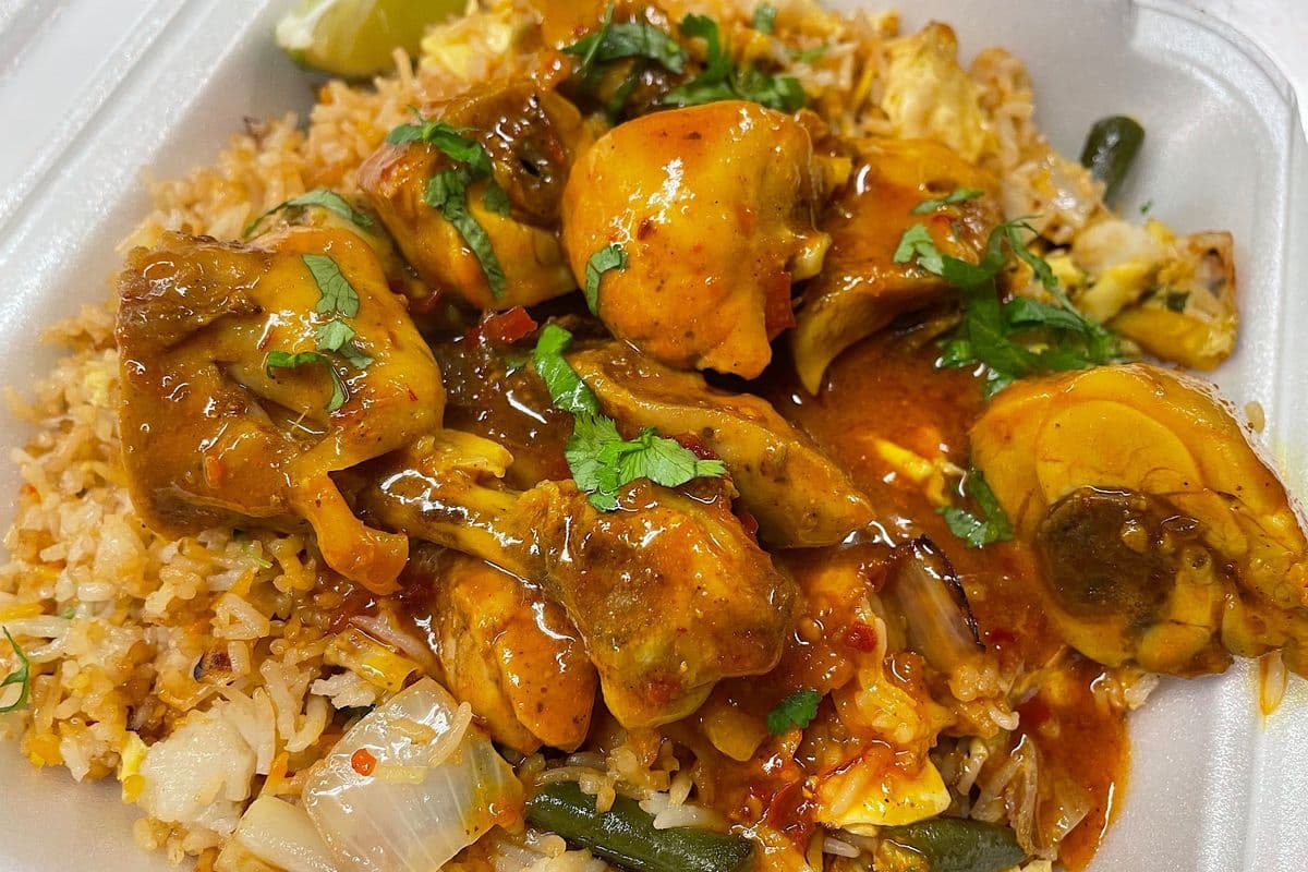 Thai Red Curry Chicken - Combo