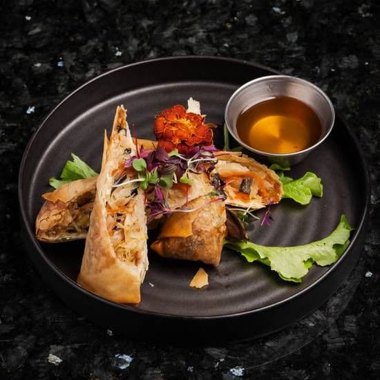 Spring Rolls (2 pcs)