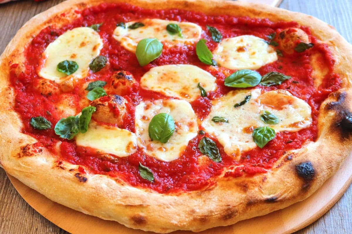Margherita Pizza 14''