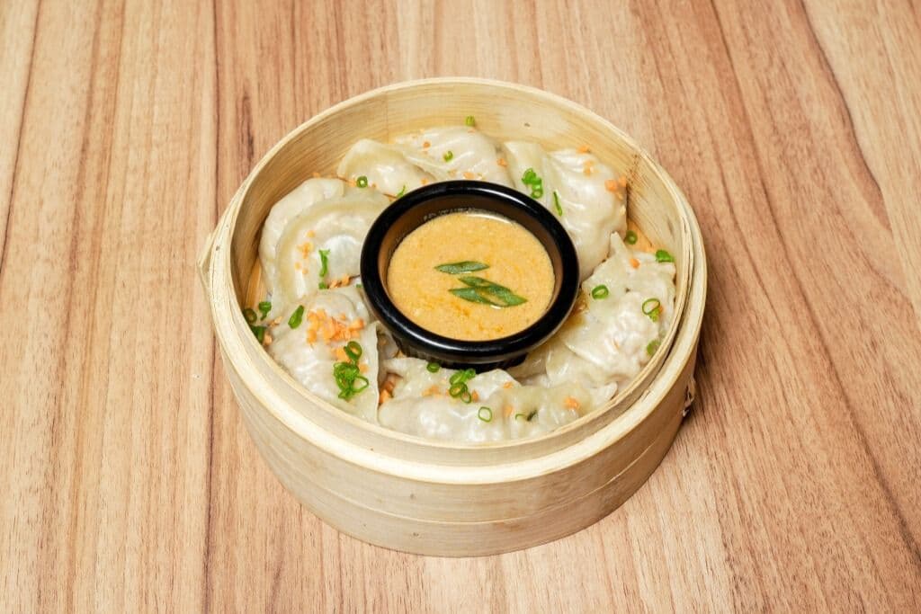 Steamed Vegetable Dumplings (6pcs)