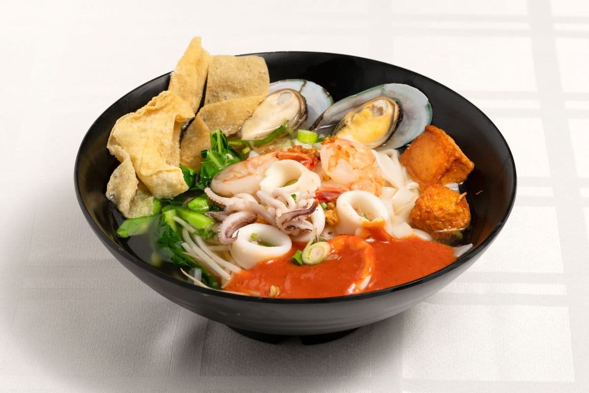 Rice Noodles in Red Bean Curd and Tomato Soup - Guay Tiew Yen Ta Fo