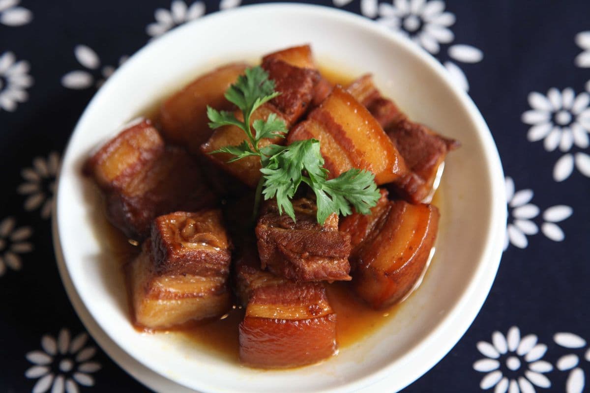 R2. Braised Pork belly ( L )