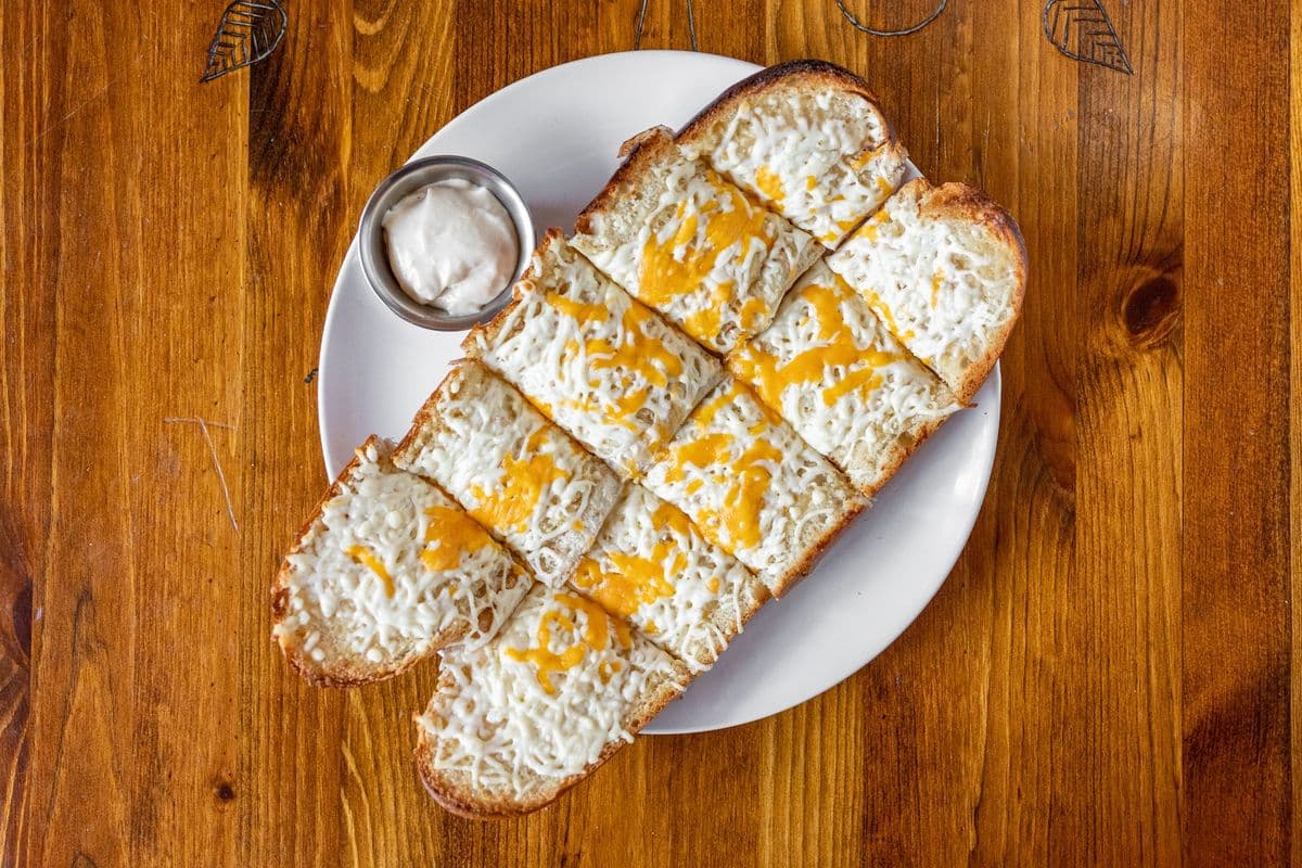 Garlic Bread with Cheese (V)