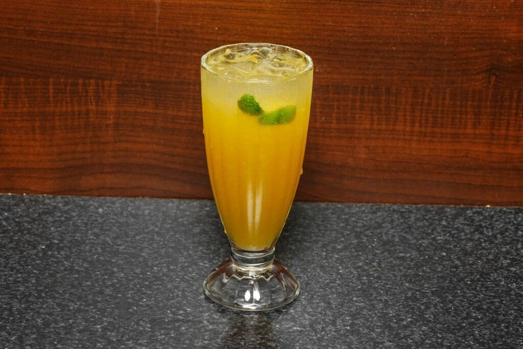 4.4 Black Tea with Kumquat / Trà Tac