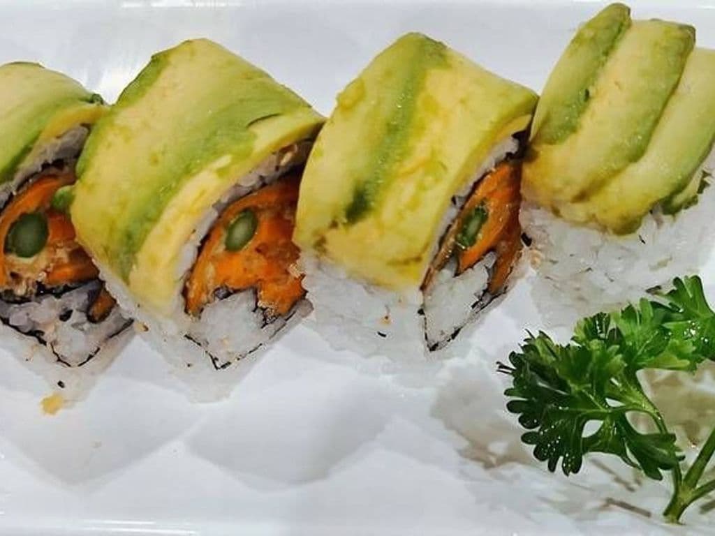 Vegetable Dragon Roll (8pcs)