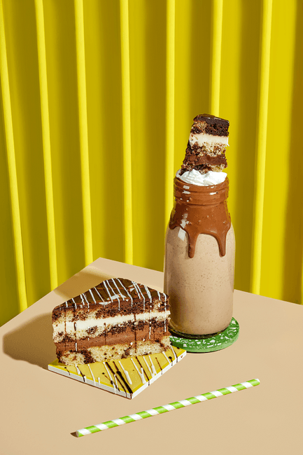 STK TRIPPLE CHOCO CAKE SHAKE