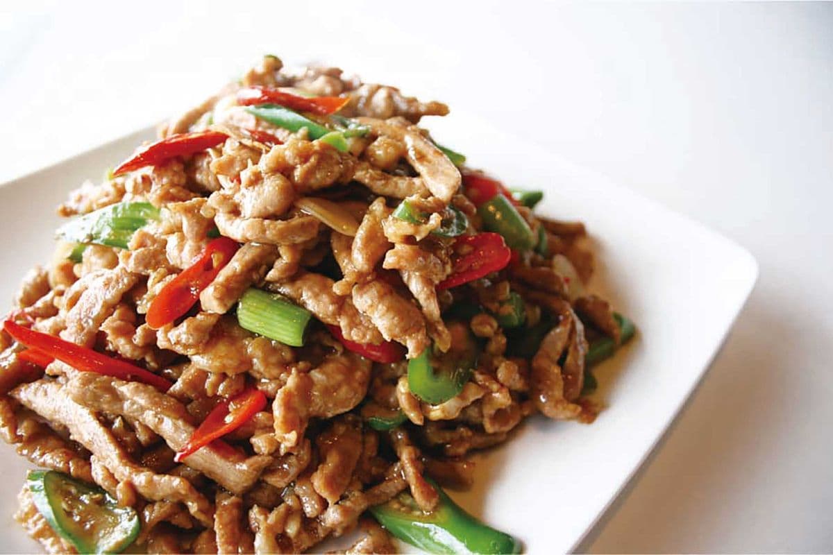 Stir Fried Shredded Pork with Chili Pepper 紅椒肉絲