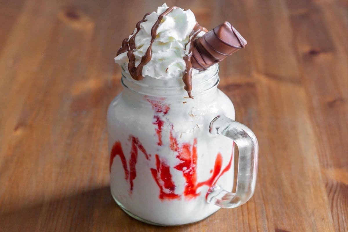 Chocolate Milkshake (16 oz)