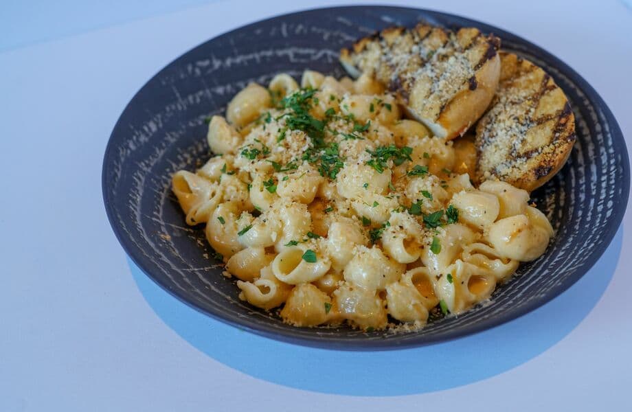 SCRATCH MAC N CHEESE