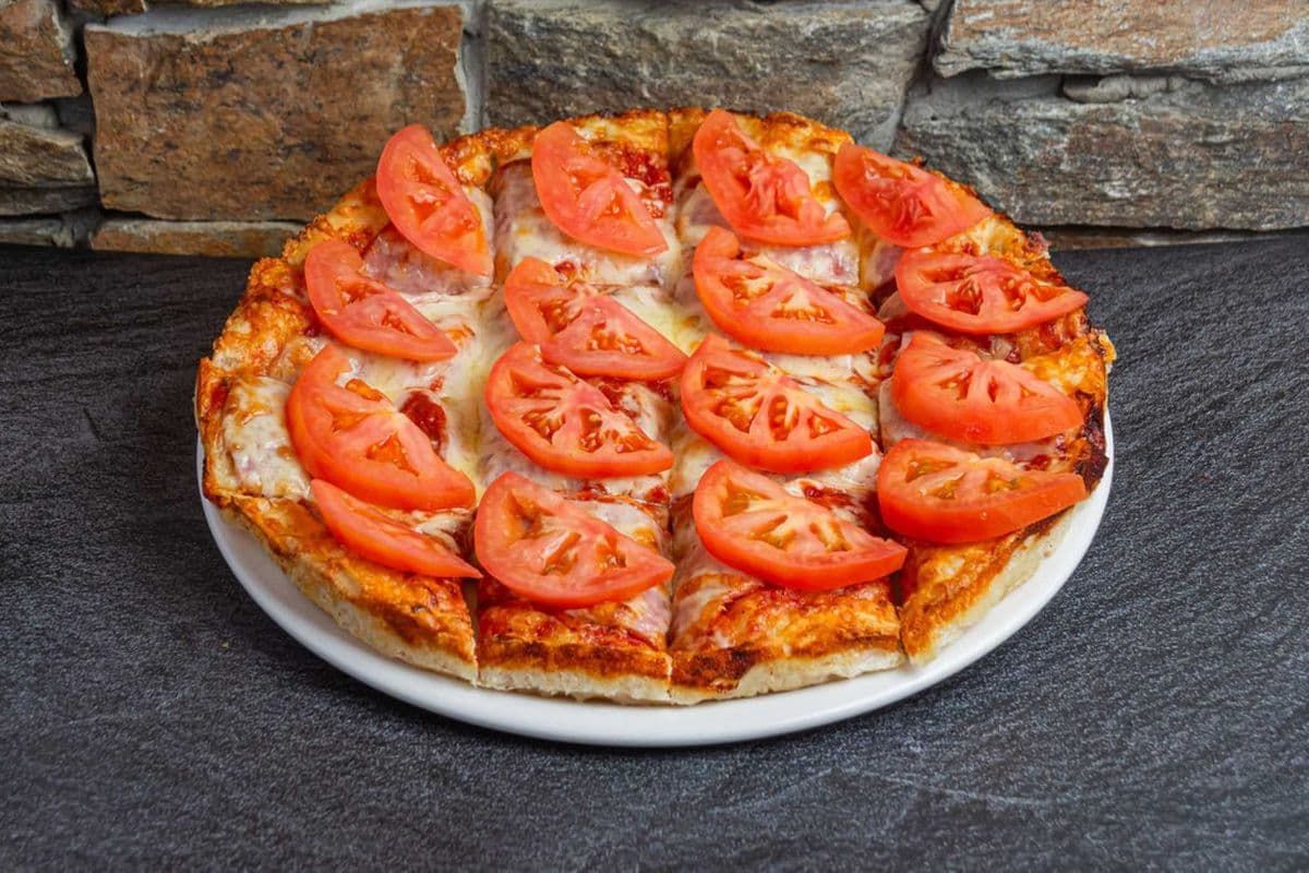 #14 12" Large Ham and Fresh Tomato Classic Pizza