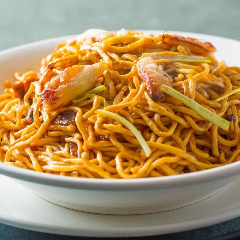 Braised E-Fu Noodle with Crab Meat 蟹肉干燒伊麵