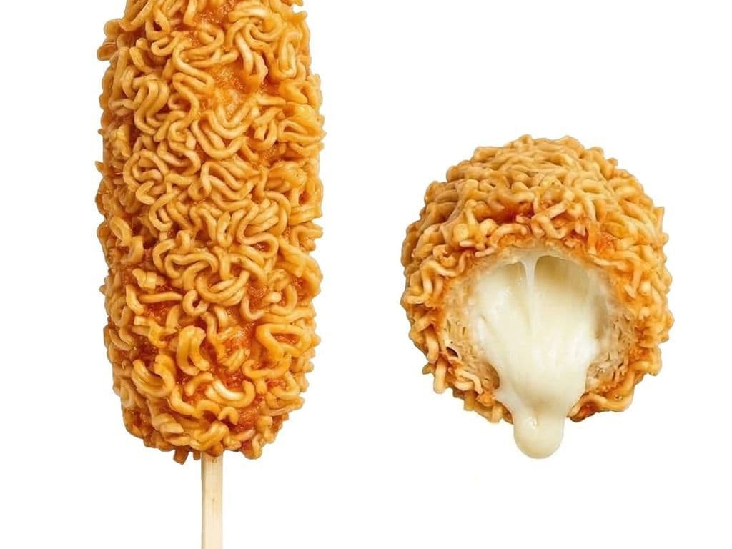 Customize Ramen Corn Dog with Cheese Only In 라면 치즈 핫도그
