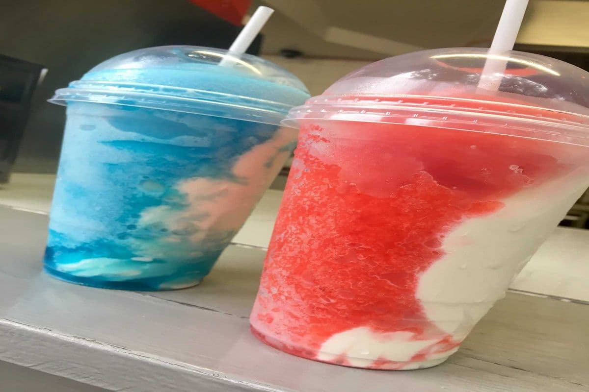 LARGE ICEBERG SLUSH AND ICECREAM