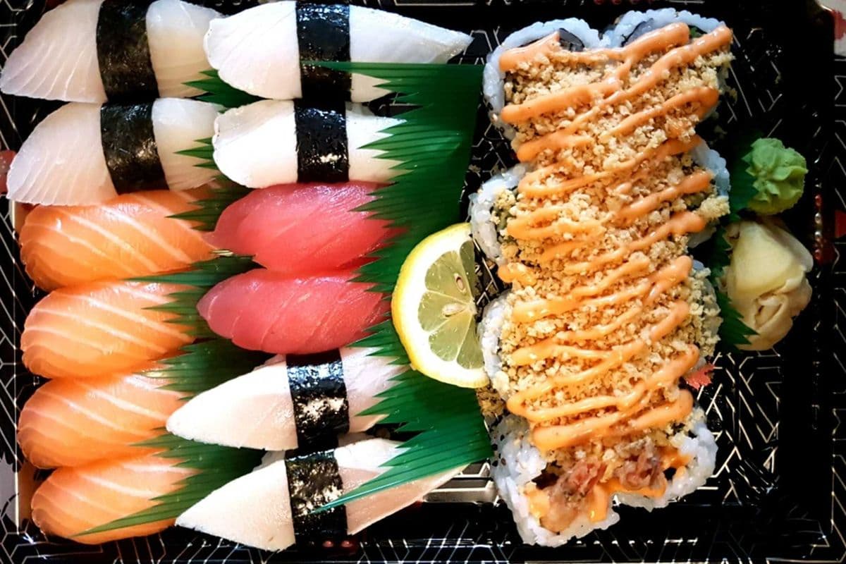 Sushi Deluxe (12pcs sushi and 8pcs roll)