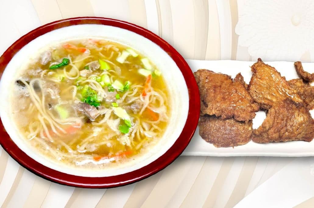 Taiwanese Pork Chop & Noodle Soup / 排骨麵