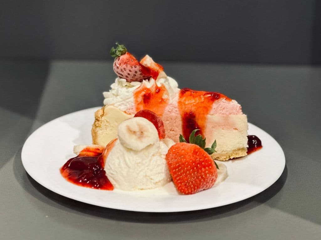 Wild Strawberry Banana Threesome