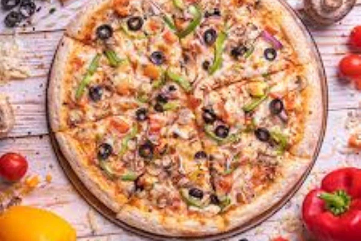 Medium Veggie Pizza