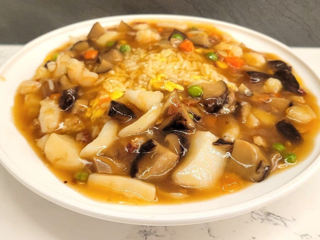 R2 Fukien style fried rice 福建炒飯