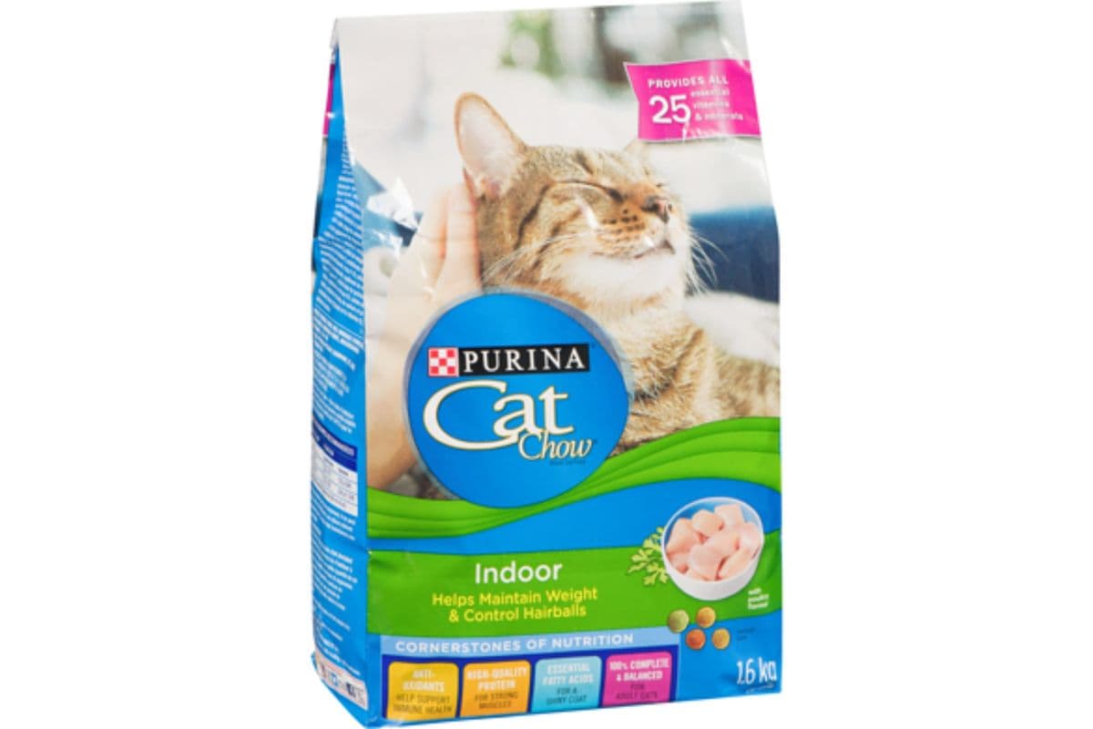 Cat Chow Cat Food Made with Real Chicken Bag (1.6kg)
