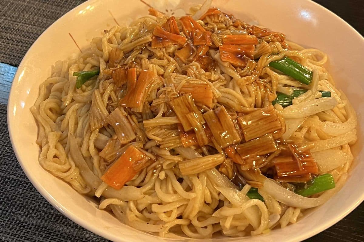 921S. Crab Stick E-Fu Noodles