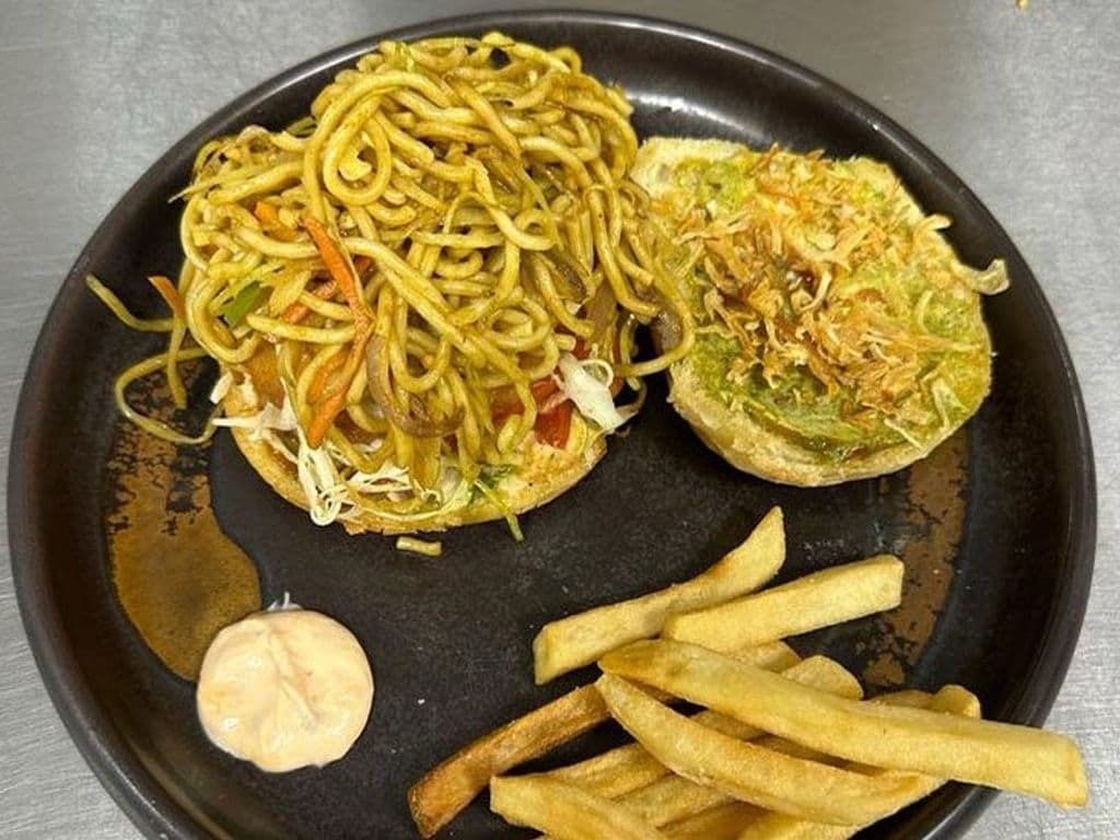 Noodle Burger