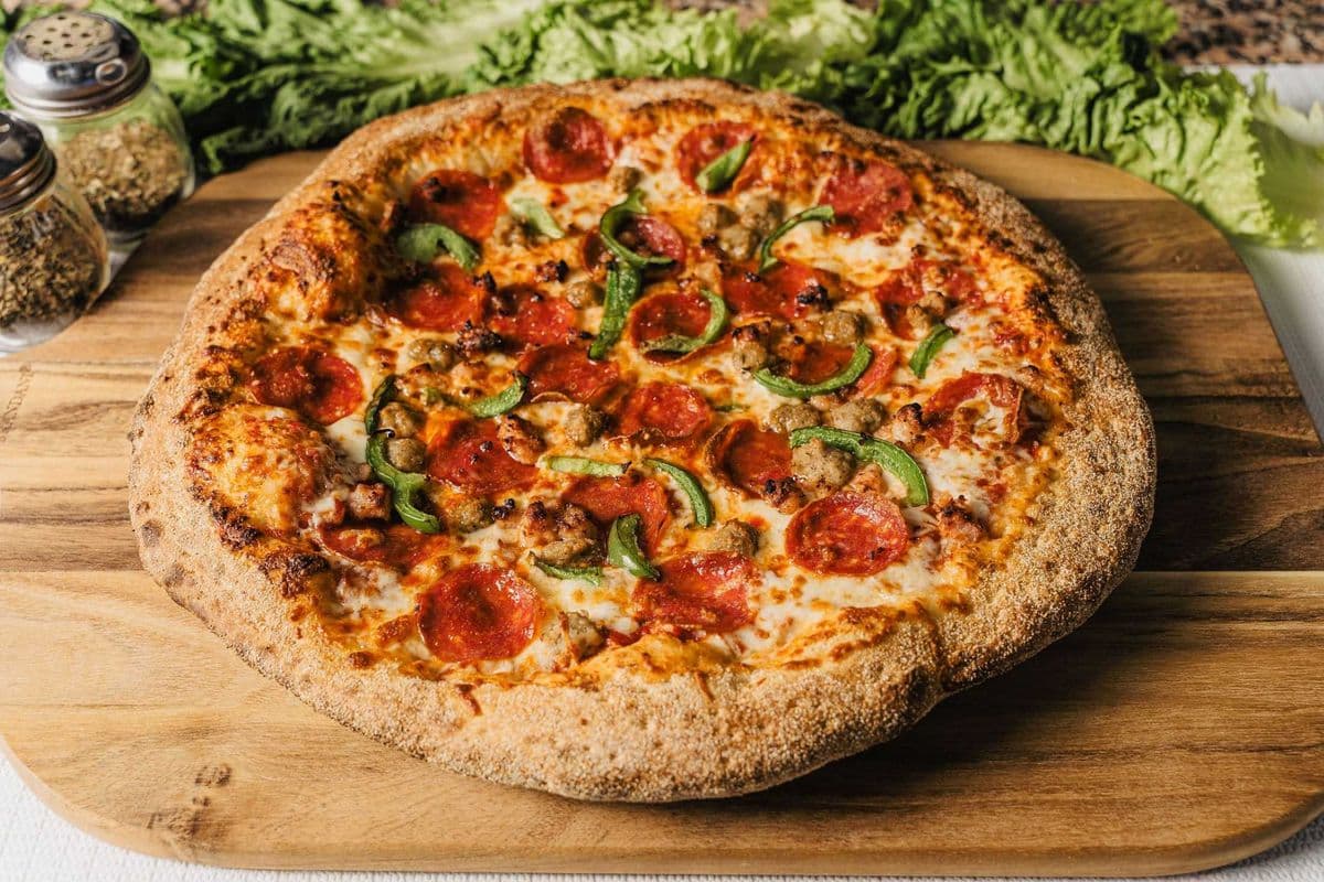 River Treat with Extra-Large Pizza and Wedges