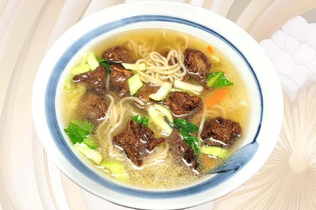 Vegetarian Gluten Pork Thick Soup & Noodle / 素排骨酥麵