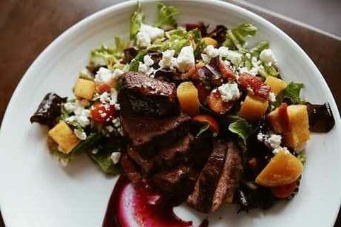 BEET & STEAK SALAD