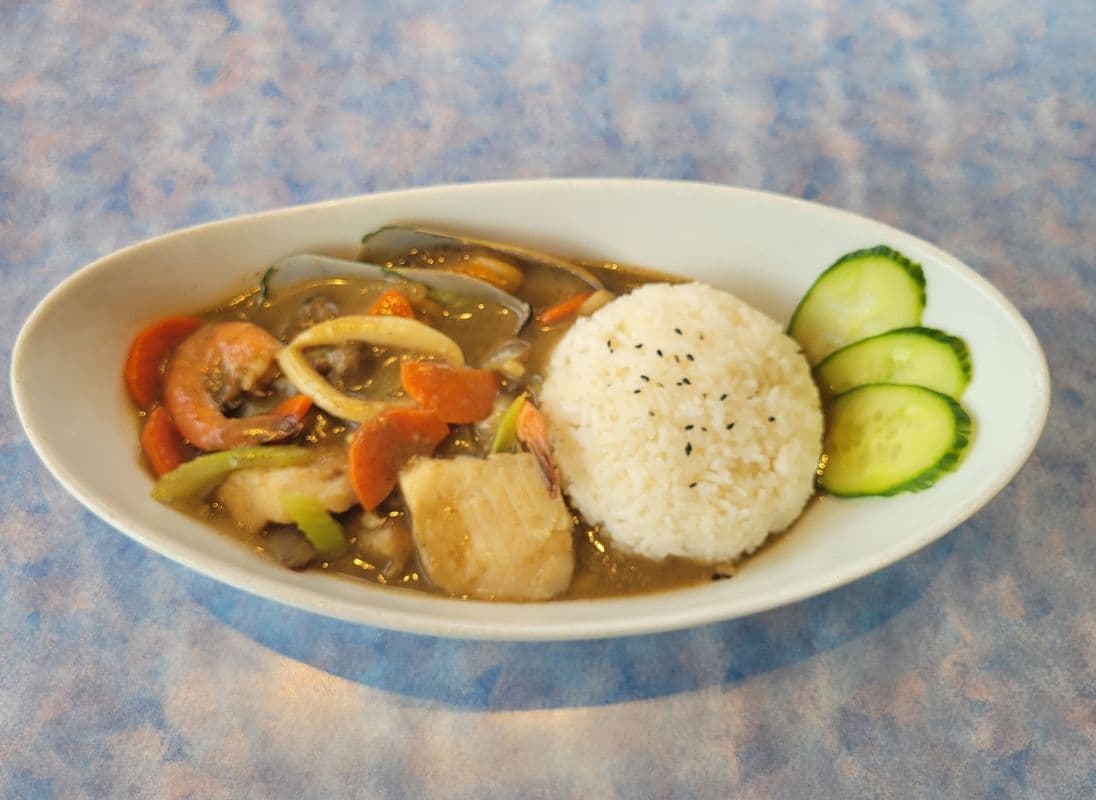 Black Pepper Sauced Seafood with Rice / 黑椒海鮮燴飯