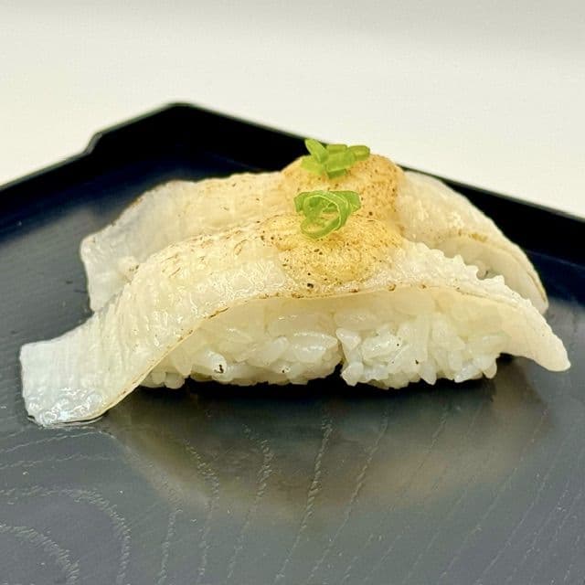 Aburi Flounder Fringe (2 pcs) / 炙烧比目鱼(2 件)