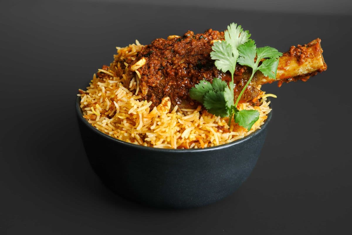 Nalli Gosht ki Biryani (Lamb Shank)