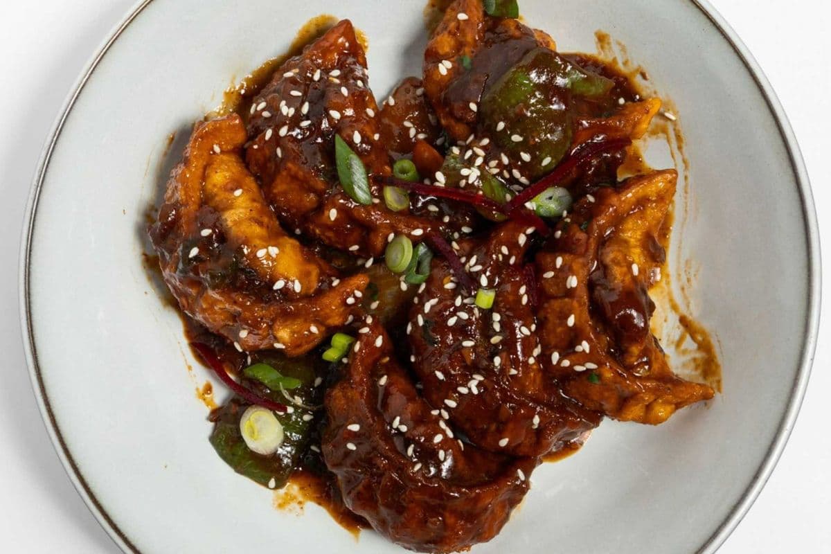 Chili Momo-8 Pcs