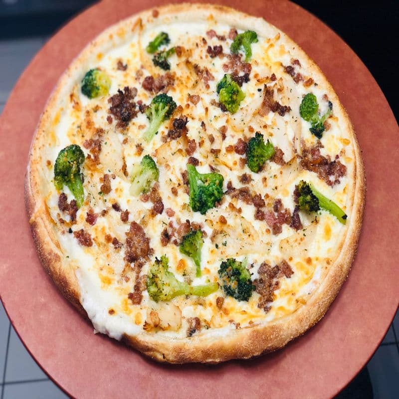 11" Broccoli Pizza