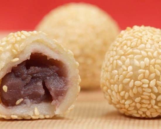 D2. Sesame Balls